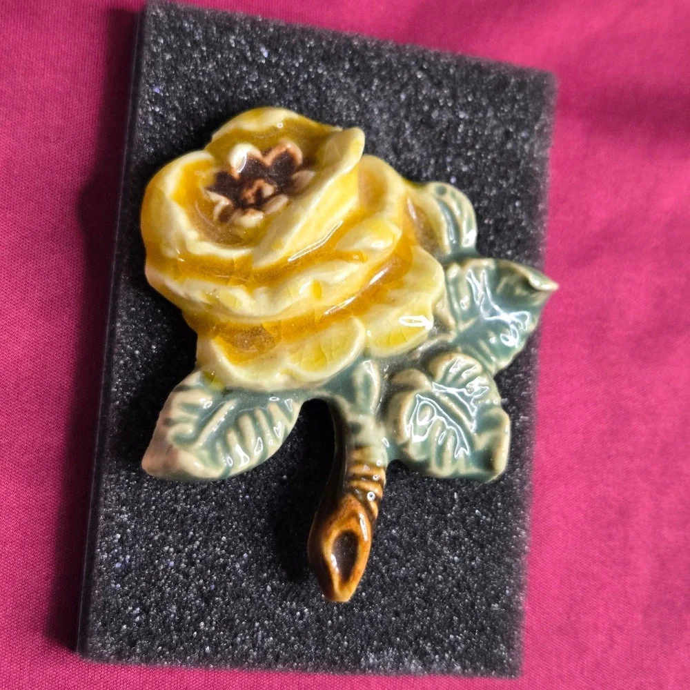 Vintage Yellow Rose Floral Brooch Pin Glazed Ceramic Porcelain Green Leaves 2.5
